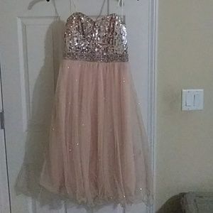 Windsor homecoming dress